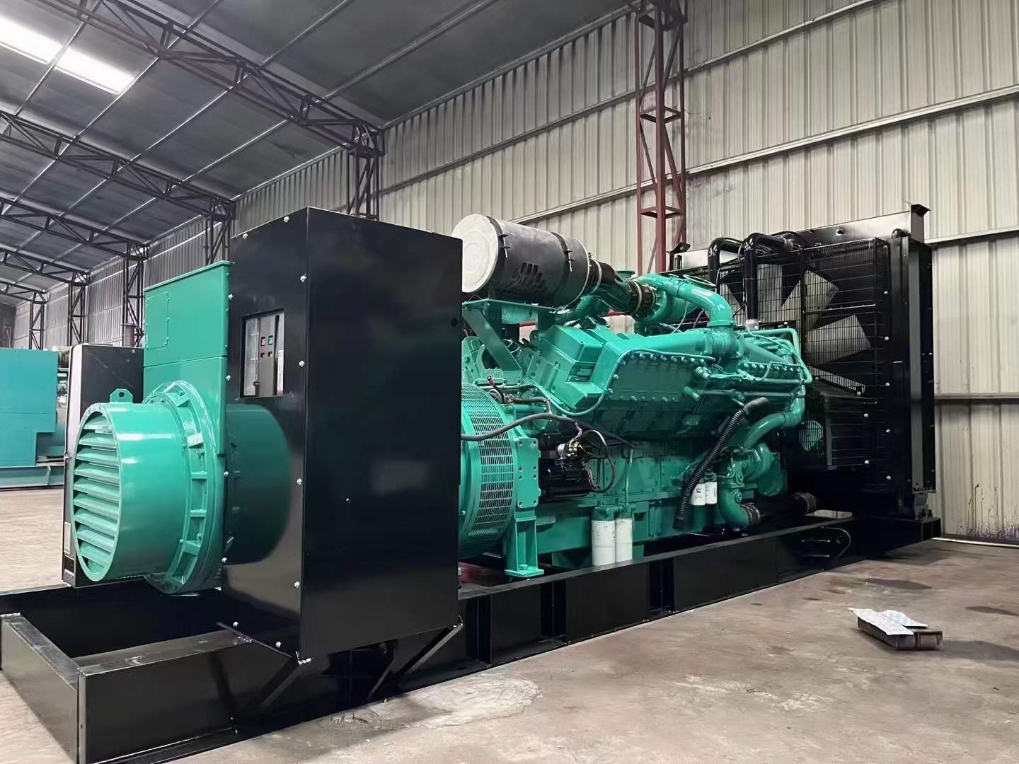 桃源如何降低 800kW 柴油发电机输出电流的波动？